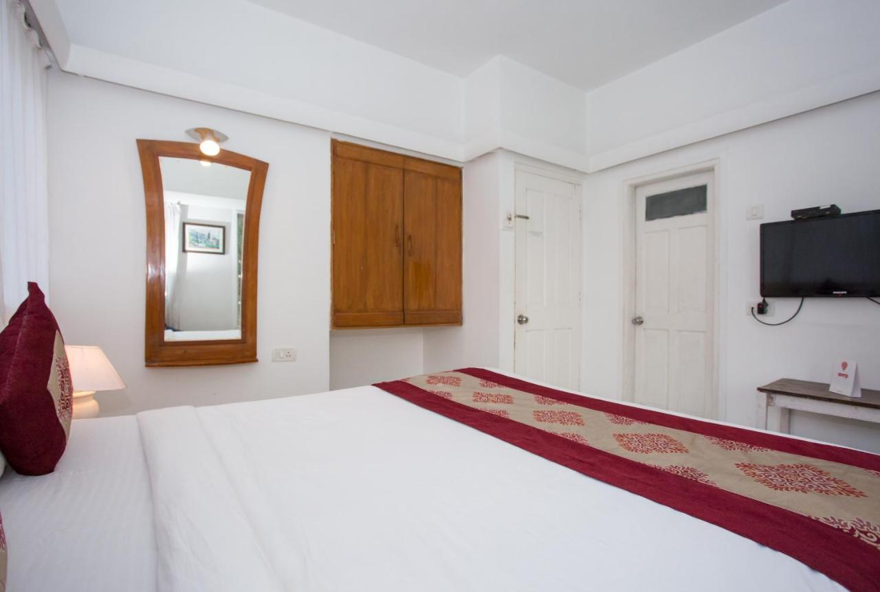 Oyo Flagship Hotel Silver Nest Pancsgani Kültér fotó