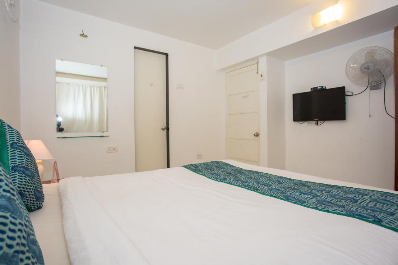Oyo Flagship Hotel Silver Nest Pancsgani Kültér fotó