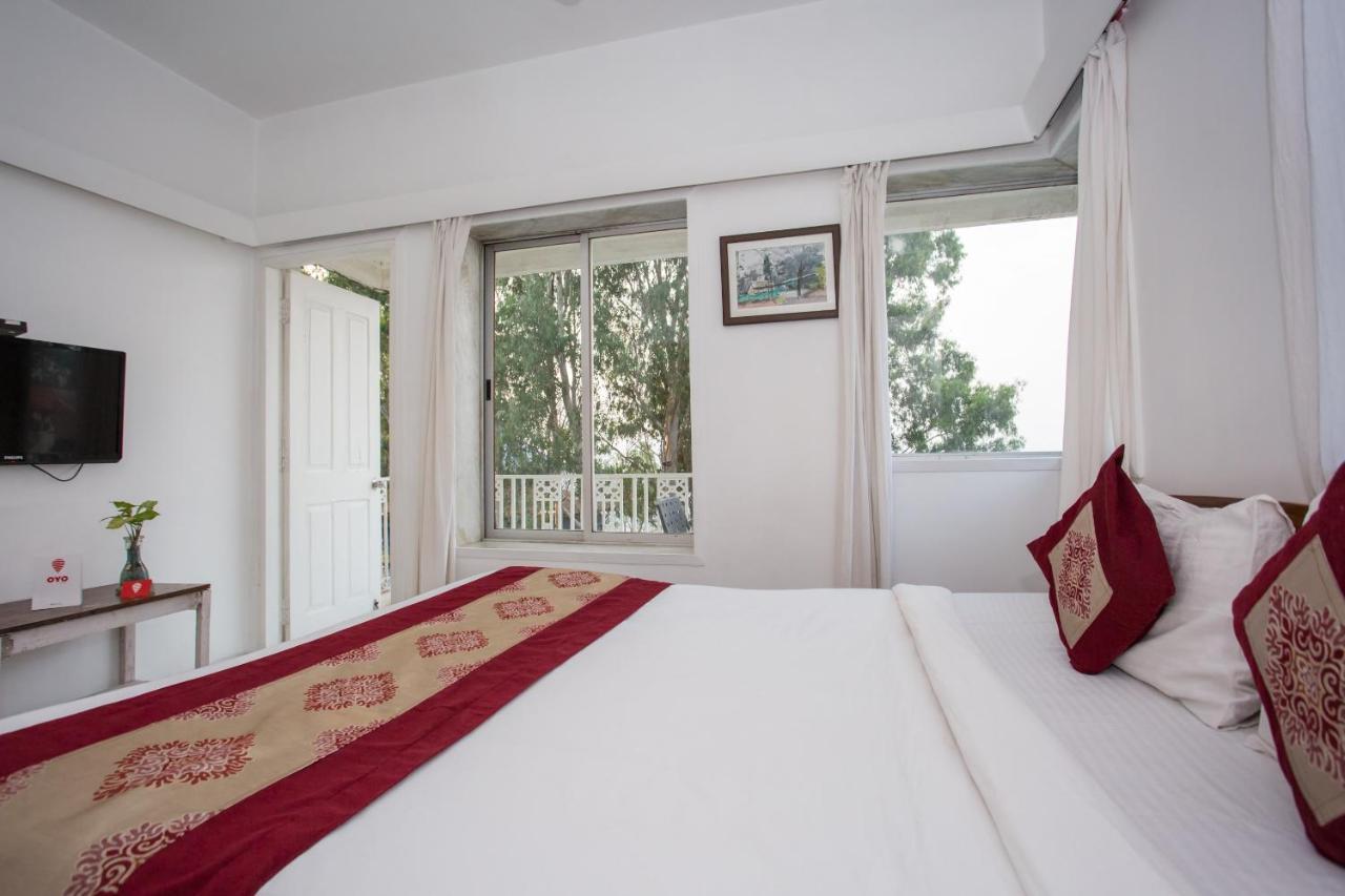 Oyo Flagship Hotel Silver Nest Pancsgani Kültér fotó