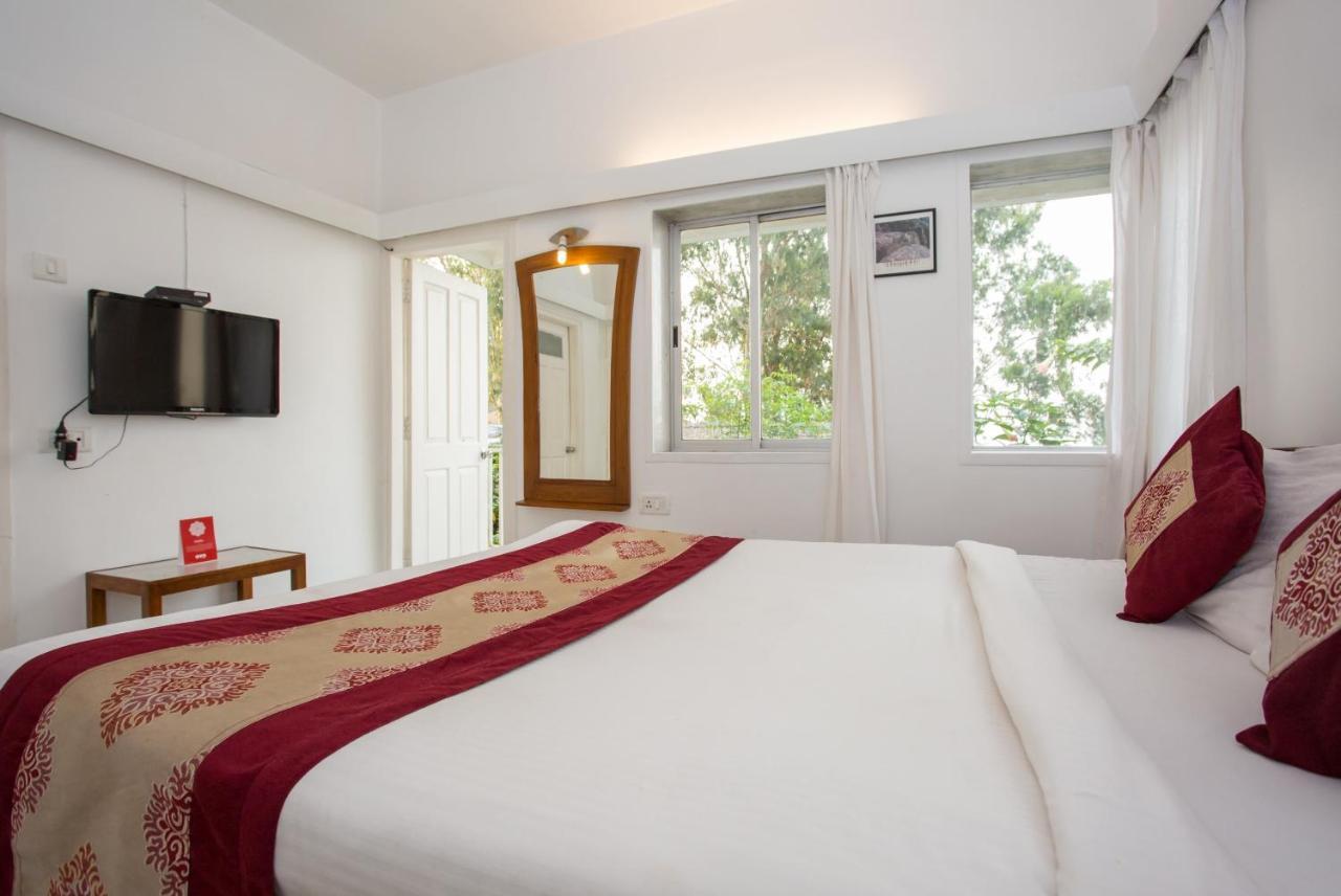 Oyo Flagship Hotel Silver Nest Pancsgani Kültér fotó